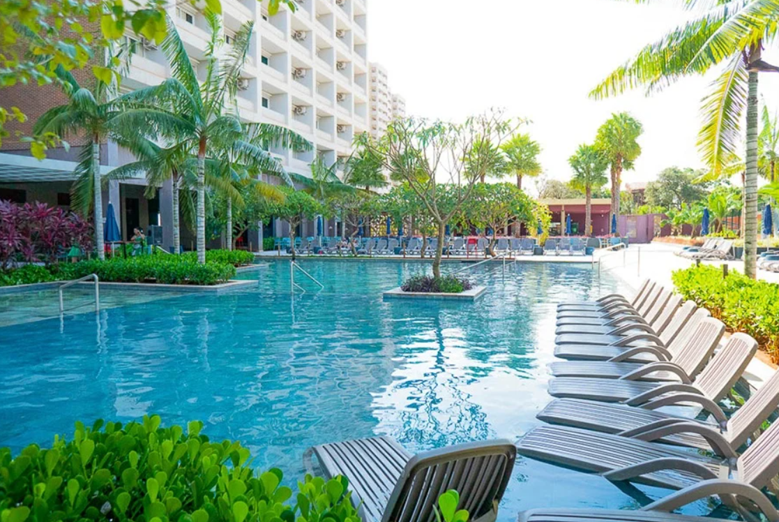 Hot Beach Resort